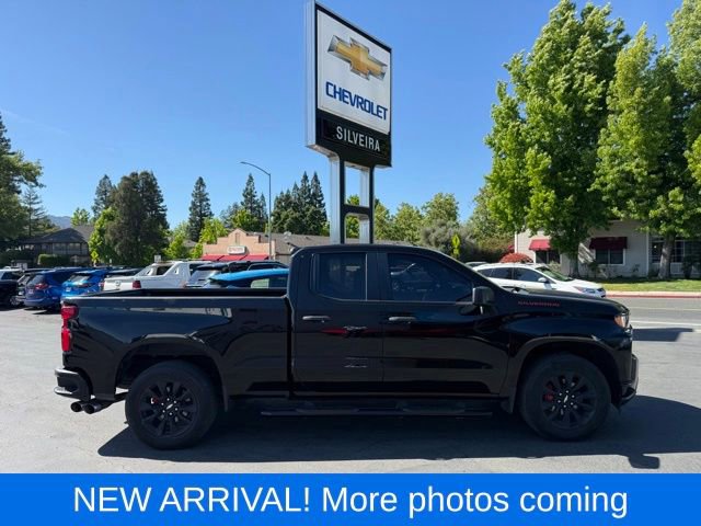 Used 2021 Chevrolet Silverado 1500 Custom w/ LPO, Dark Essentials Package RWD image 1