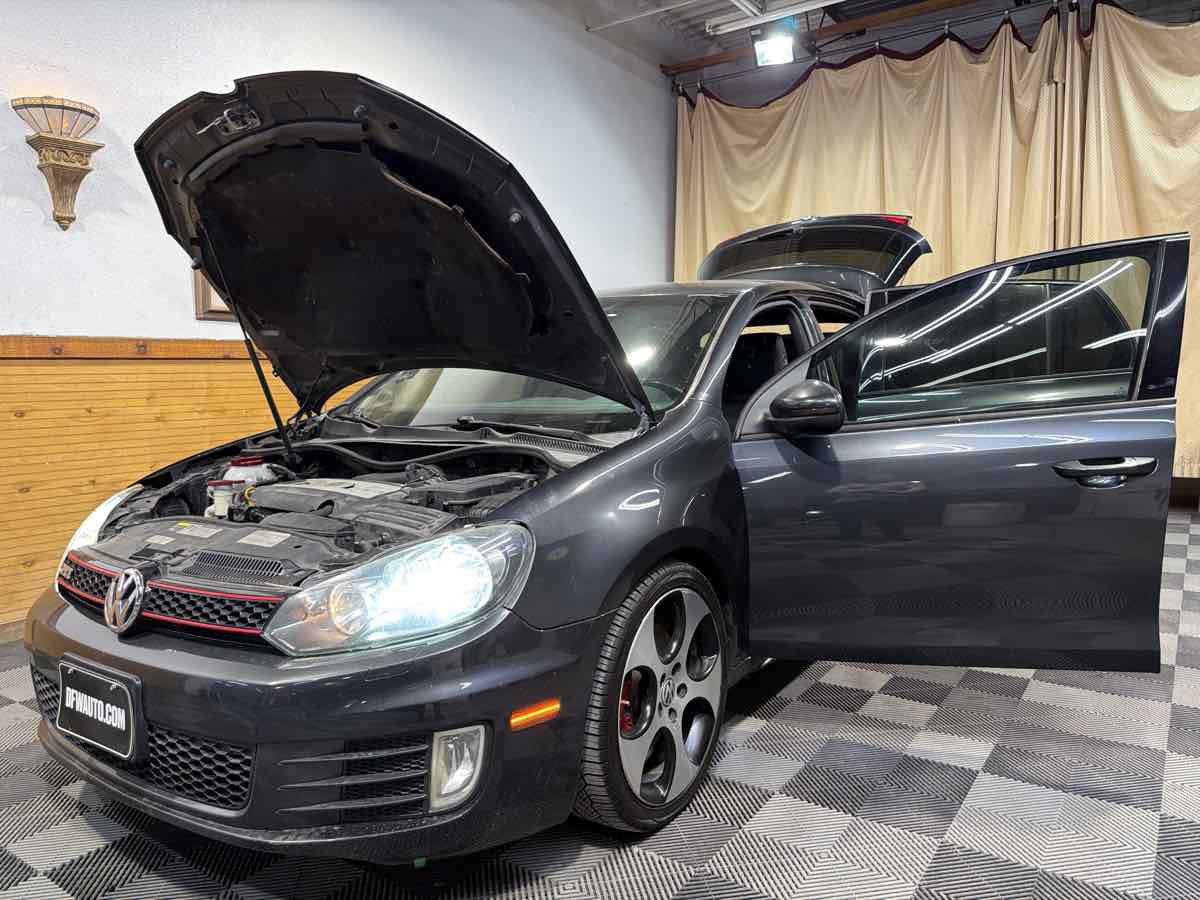 Used 2013 Volkswagen GTI Wolfsburg Edition FWD image 12