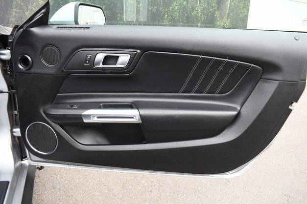 Used 2021 Ford Mustang Premium image 23