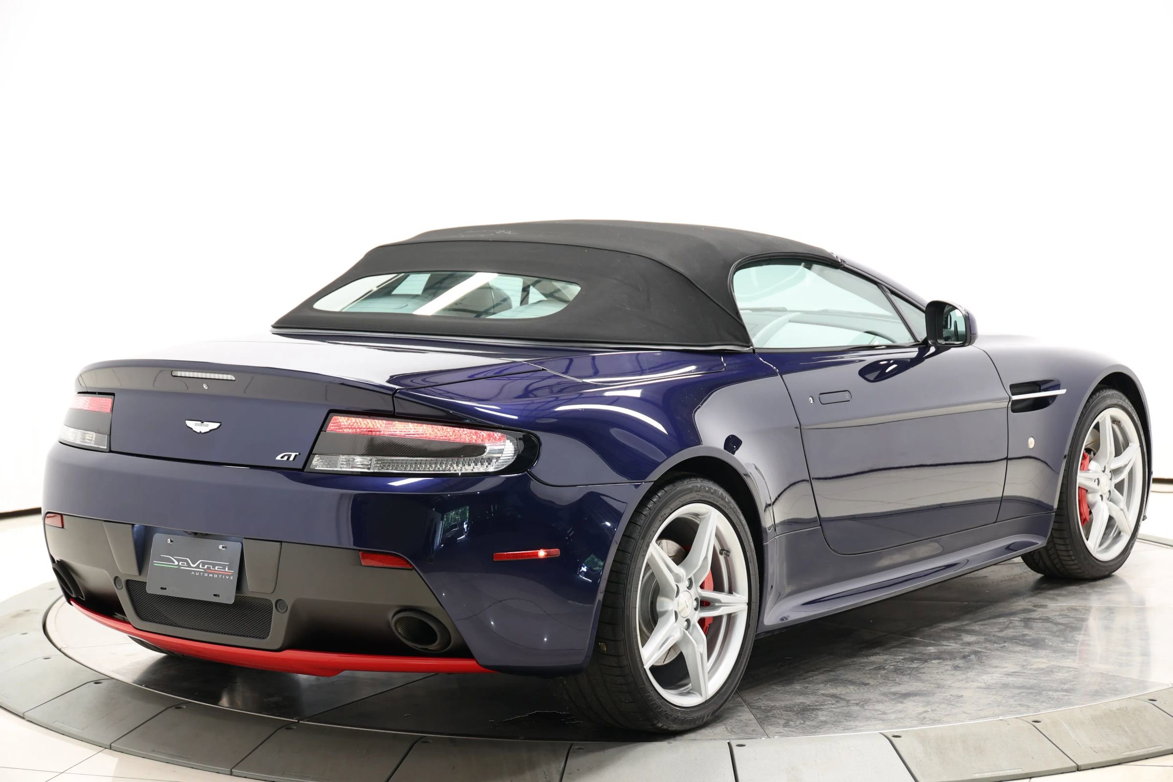 Used 2016 Aston Martin V8 Vantage GT RWD image 90