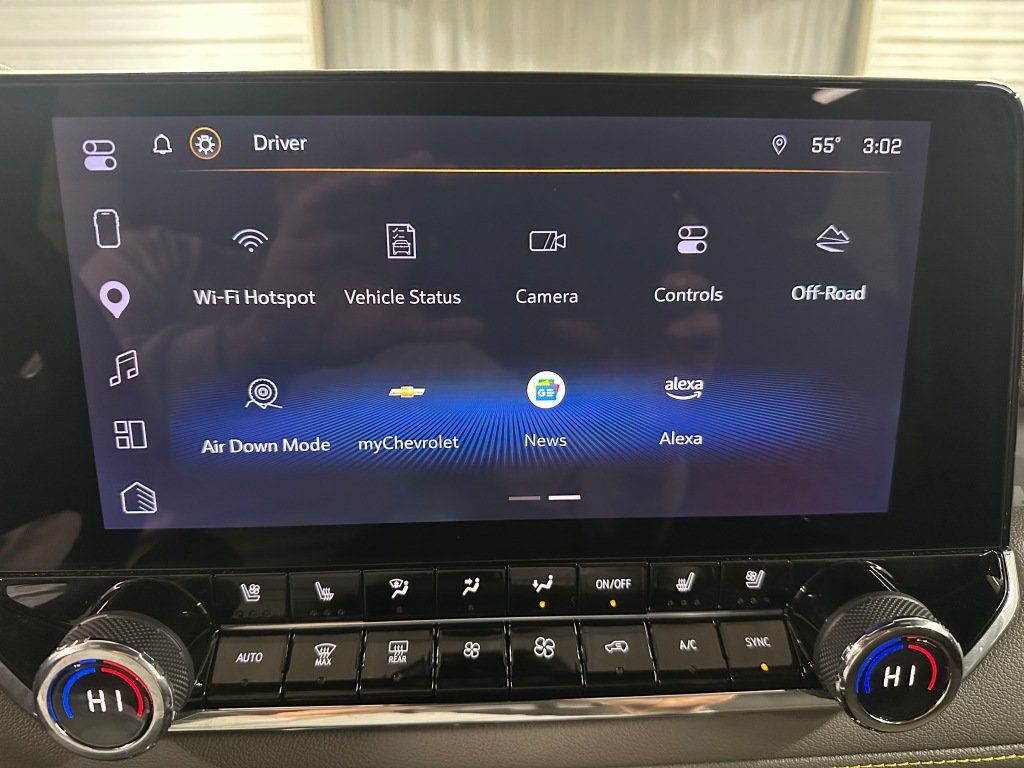 Used 2023 Chevrolet Colorado ZR2 w/ ZR2 Convenience Package III AWD/4WD image 14