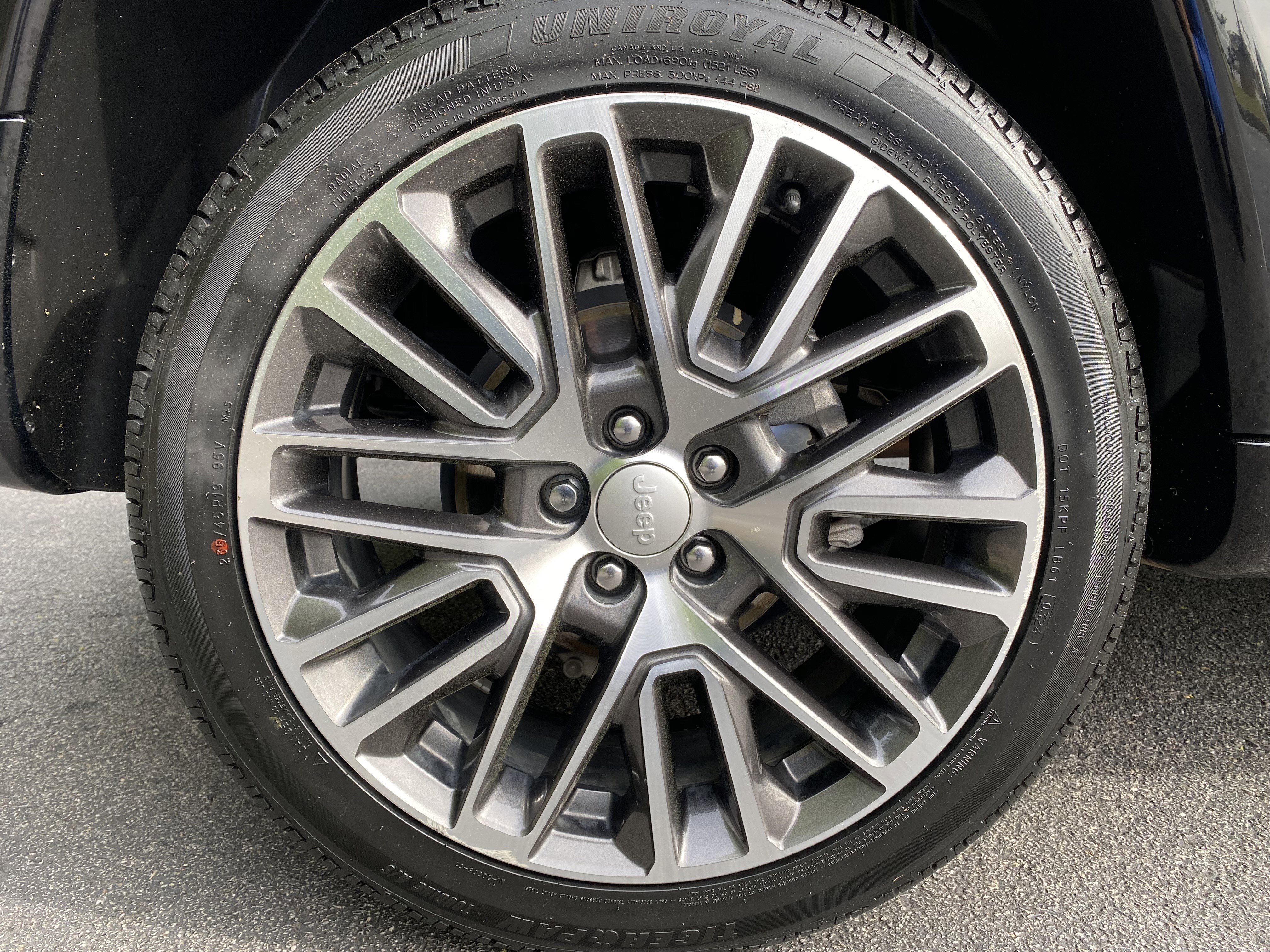 Used 2022 Jeep Compass Limited w/ Elite Group image 39