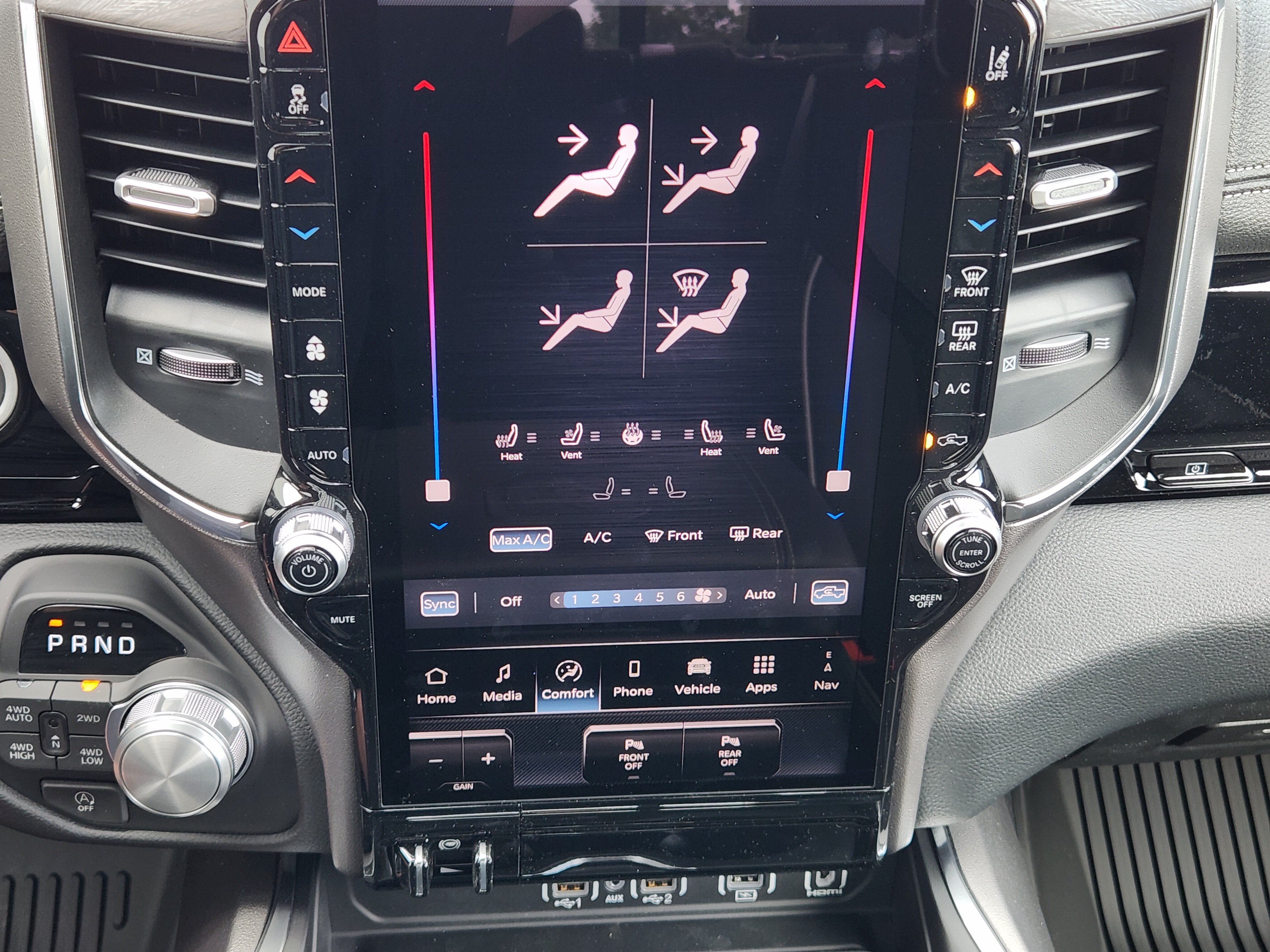 New 2026 RAM 1500 Laramie AWD/4WD image 16