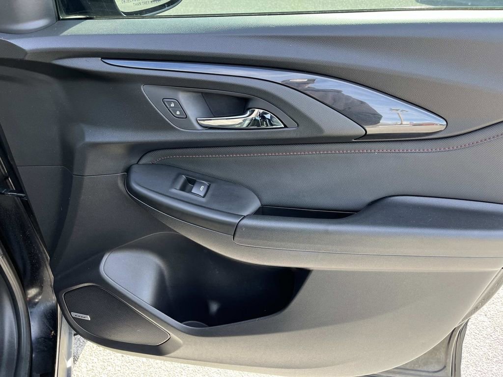 Used 2022 Chevrolet TrailBlazer RS w/ Sun and Liftgate Package image 21