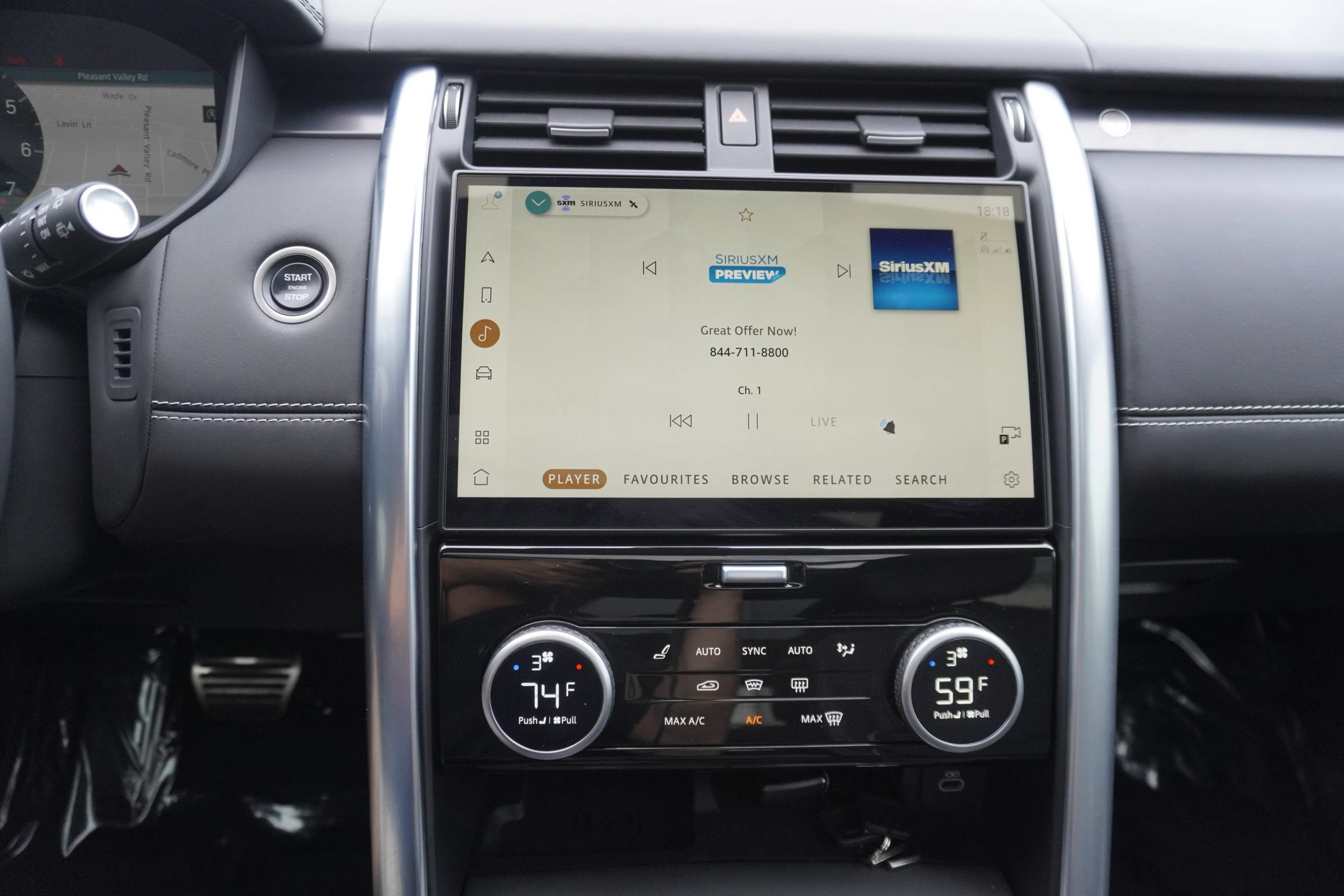 Used 2024 Land Rover Discovery Metropolitan Edition AWD/4WD image 22