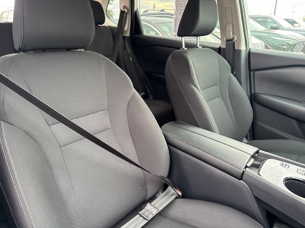 Certified 2026 Nissan Rogue S FWD image 21