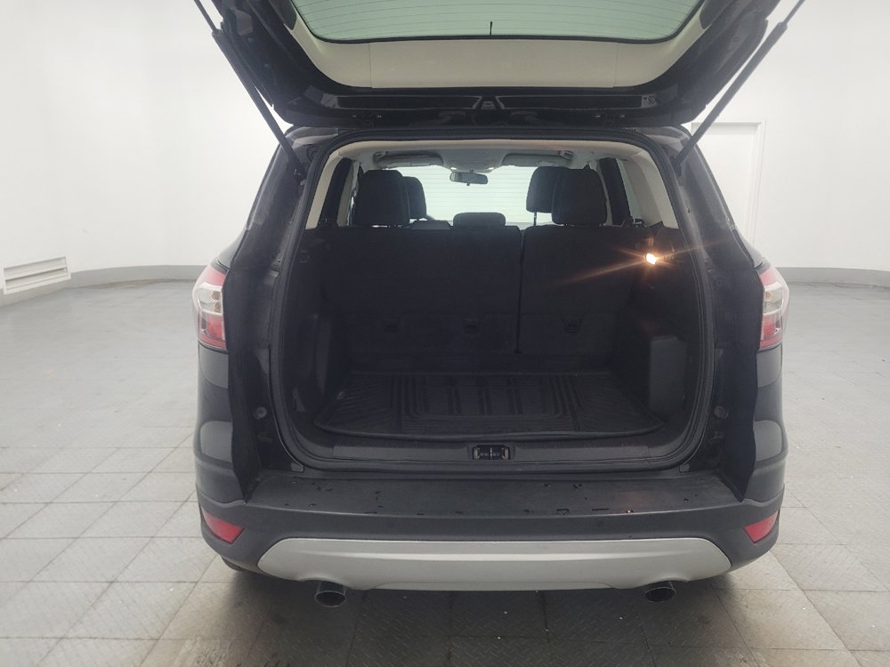 Used 2017 Ford Escape SE w/ Equipment Group 201A FWD image 29