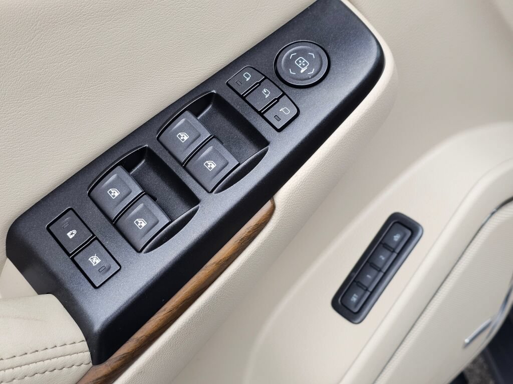 Used 2019 GMC Yukon Denali AWD/4WD image 35