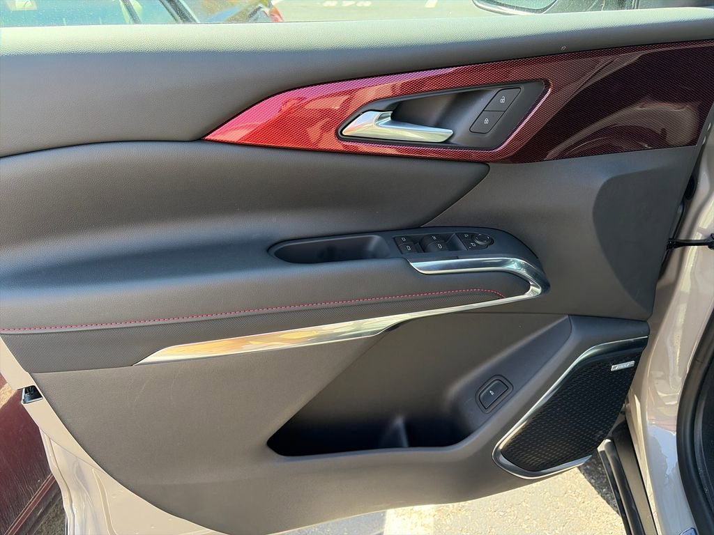 New 2026 Chevrolet Traverse Z71 w/ Enhanced Driving Package AWD/4WD image 17