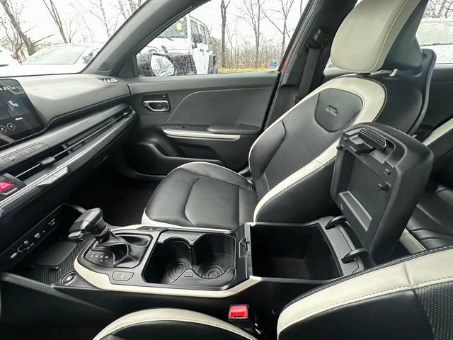 Used 2025 Kia K4 GT-Line Turbo image 25