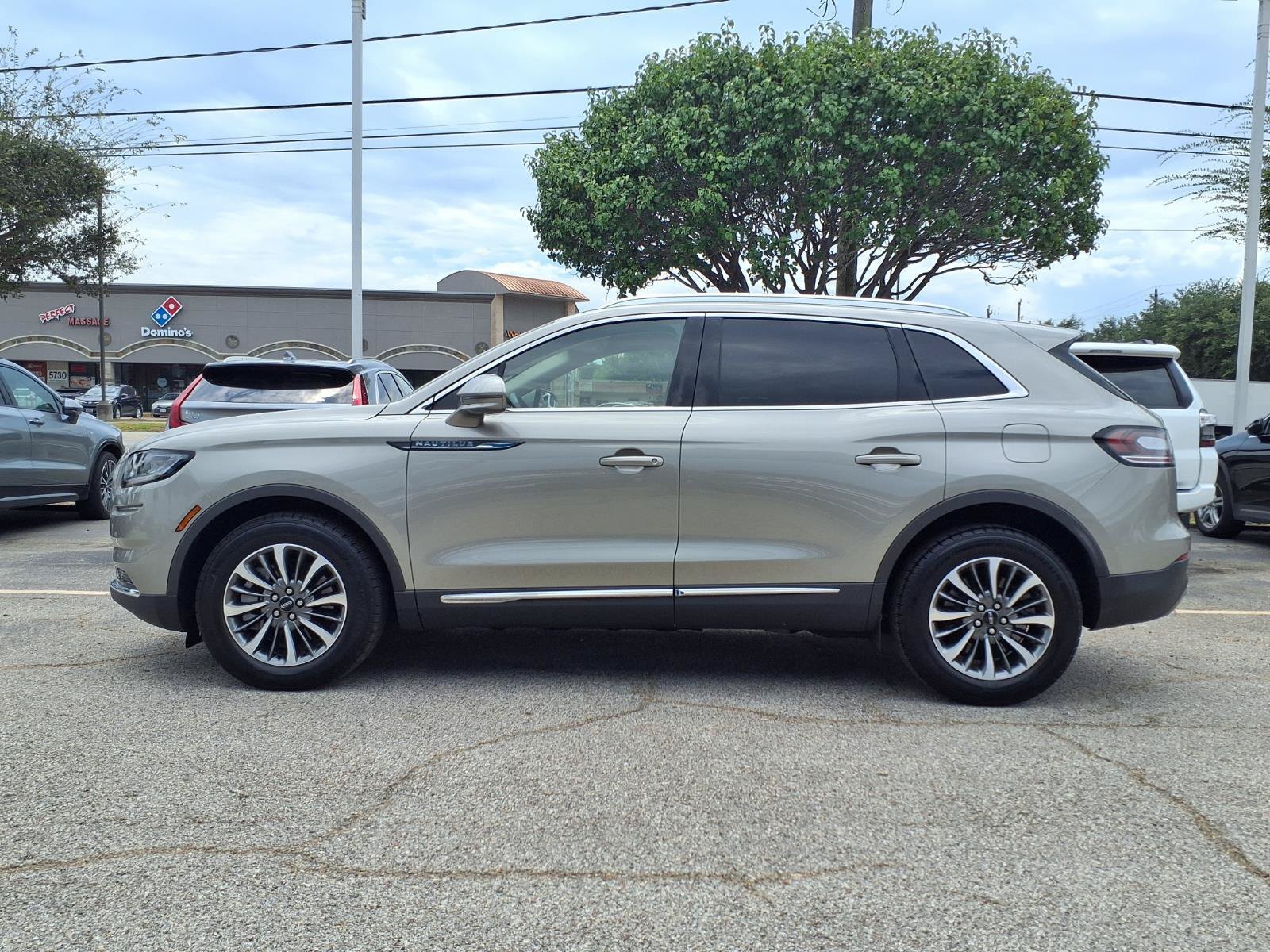 Used 2023 Lincoln Nautilus AWD image 24