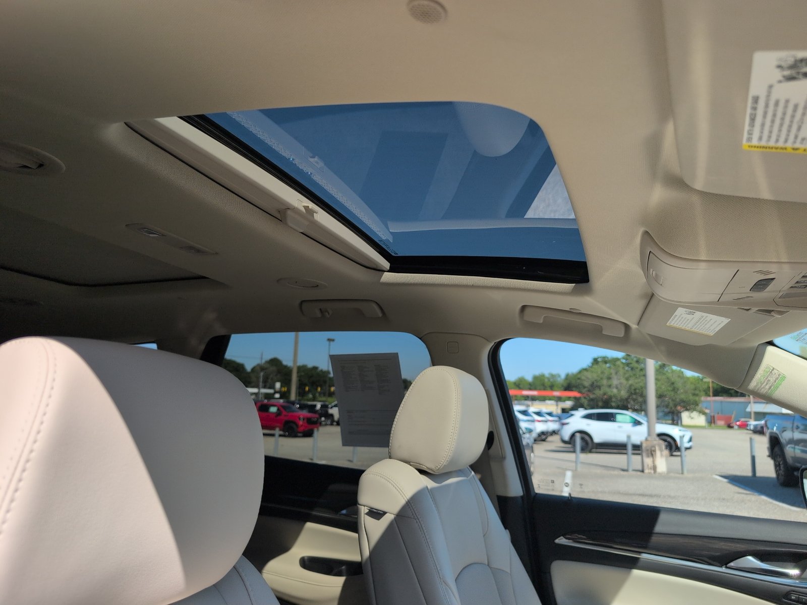 Used 2023 Buick Enclave Premium w/ Experience Buick Package FWD image 13