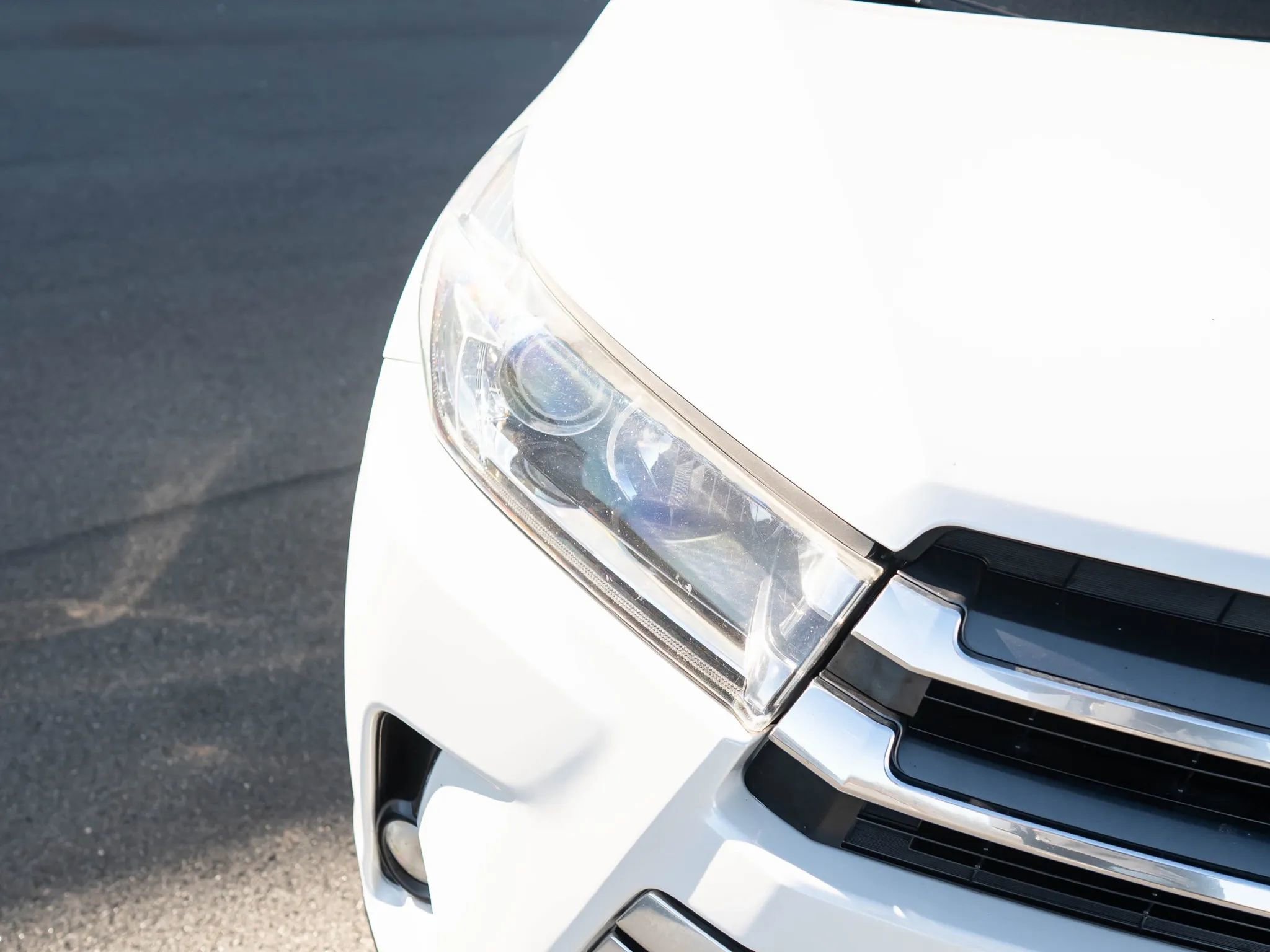 Used 2017 Toyota Highlander Limited image 11