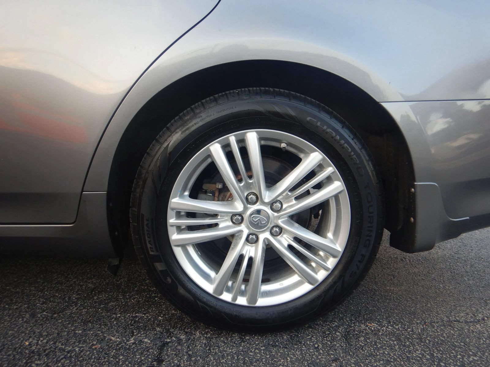 Used 2013 INFINITI G37 x Sedan w/ Premium Pkg AWD/4WD image 29