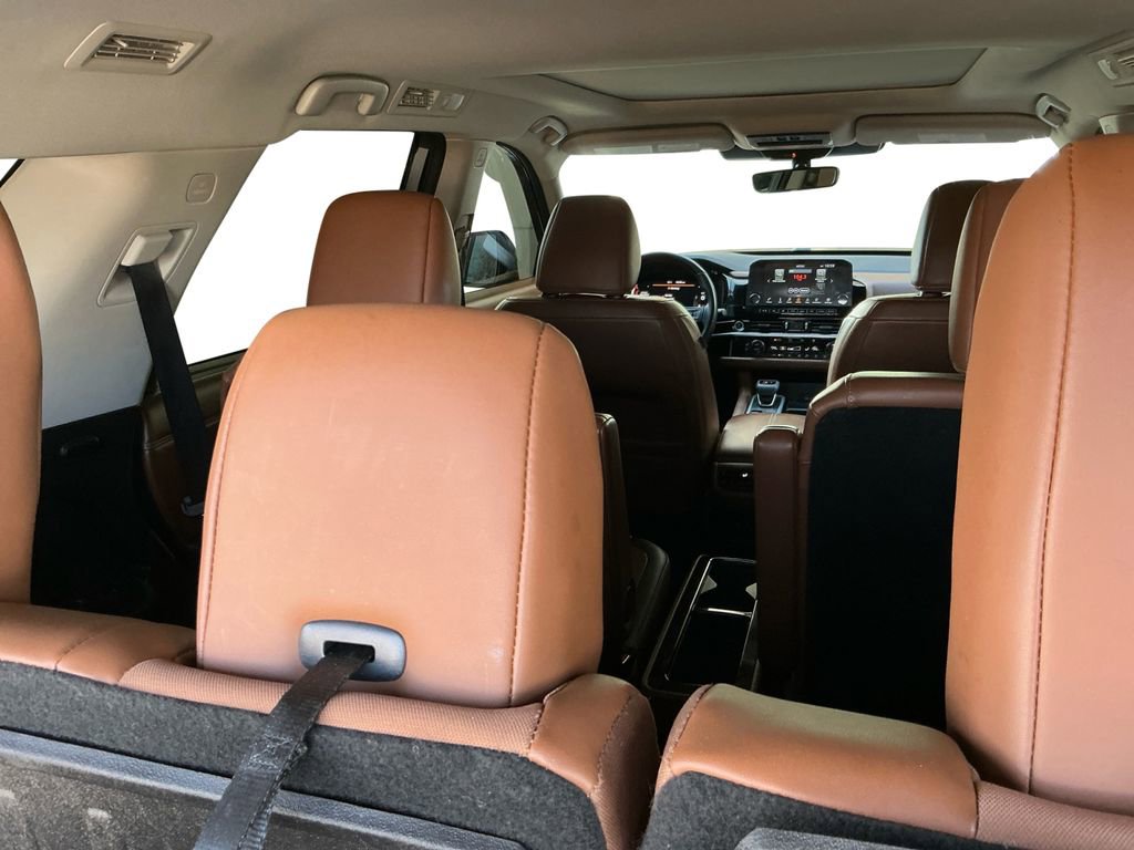 Used 2023 Nissan Pathfinder Platinum image 21