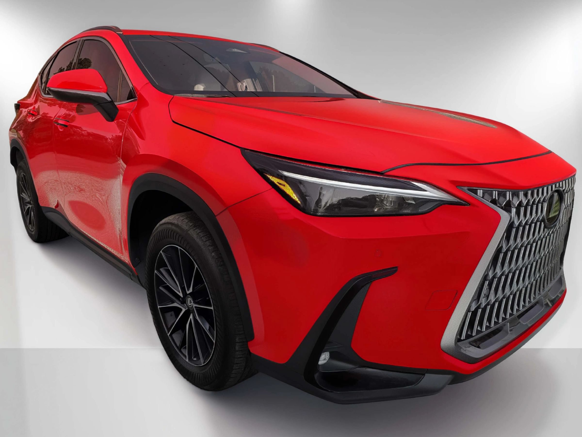 Used 2025 Lexus NX 250 FWD w/ Accessory Package (Z1) image 4