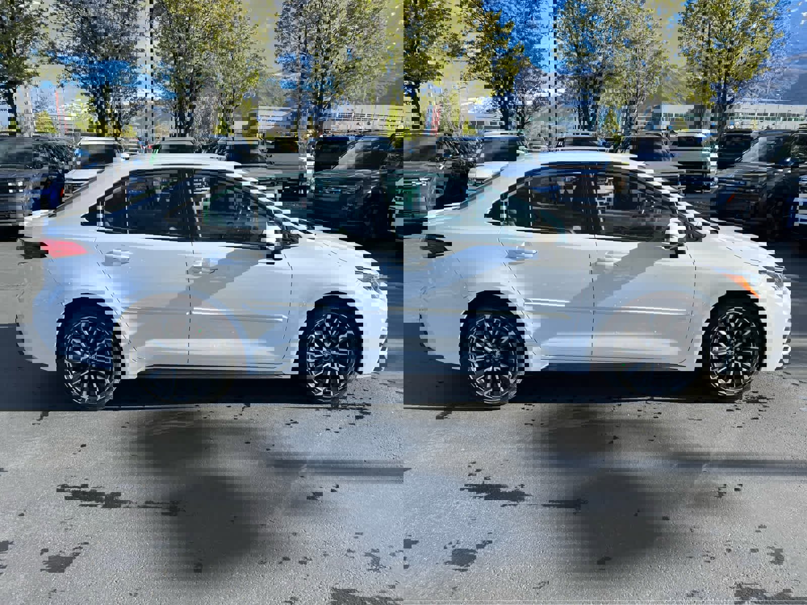 Used 2020 Toyota Corolla SE w/ Body Protection Package image 6