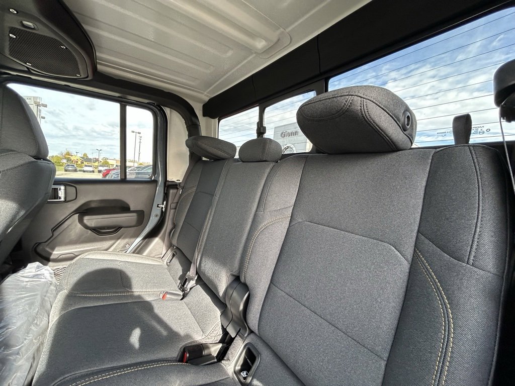 New 2026 Jeep Gladiator Sport image 27
