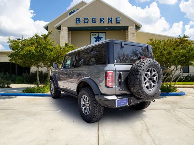 Used 2025 Ford Bronco Badlands image 3