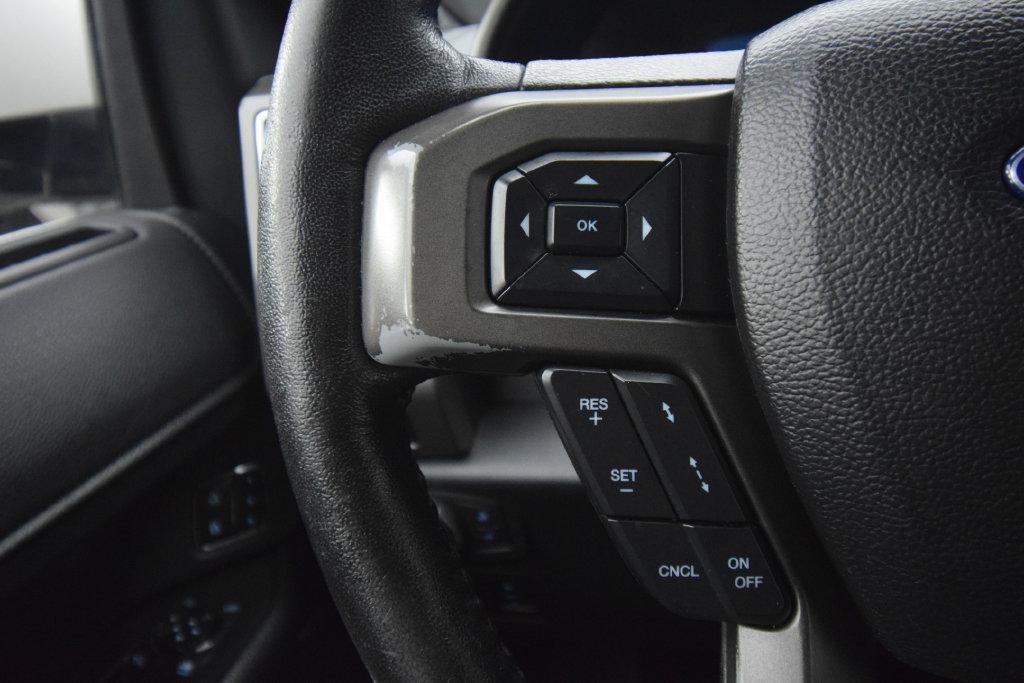 Used 2019 Ford Expedition XLT w/ Equipment Group 202A RWD image 18