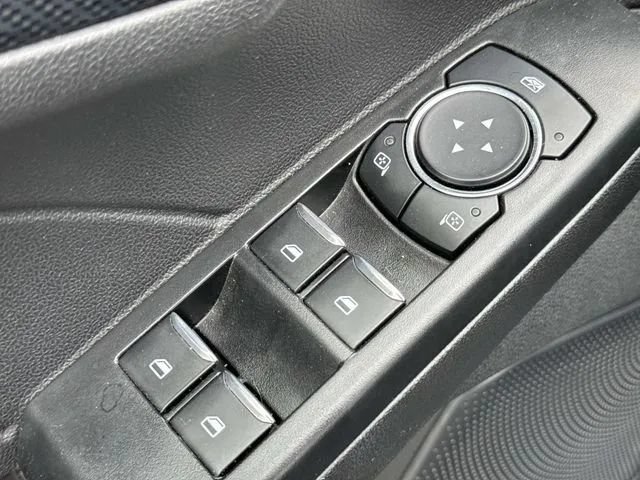 Used 2025 Ford Escape ST-Line FWD image 29