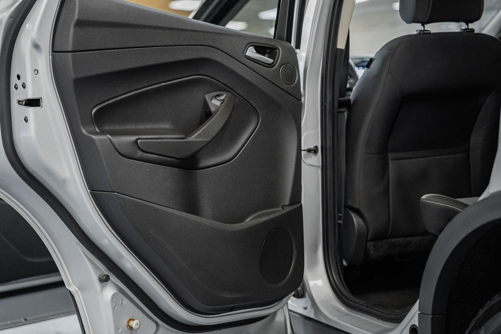 Used 2016 Ford Escape SE w/ Equipment Group 201A image 39