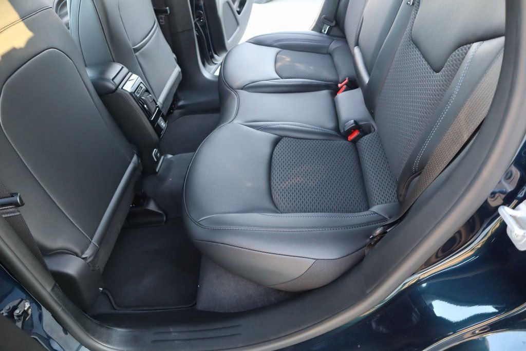 New 2026 Jeep Compass Latitude image 12