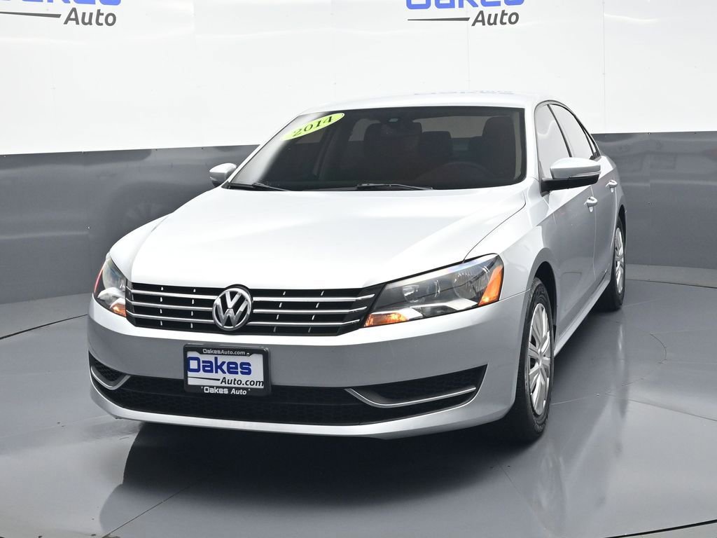 Used 2014 Volkswagen Passat 1.8T S image 4