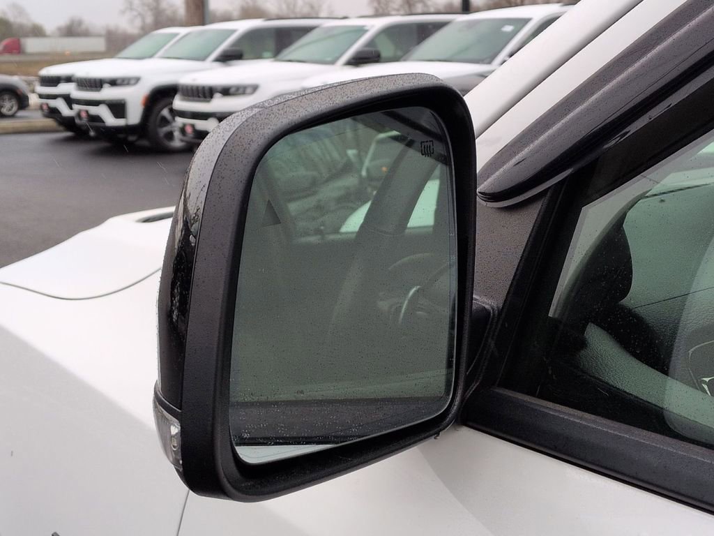 Used 2022 Dodge Durango R/T w/ Blacktop Package image 11