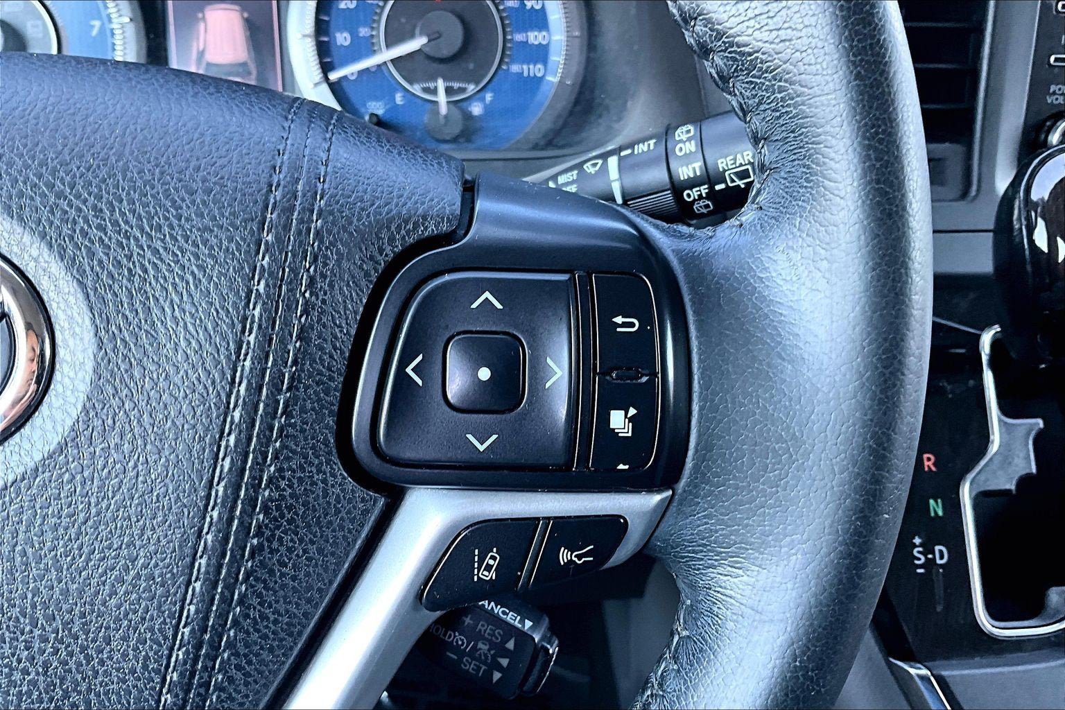 Used 2018 Toyota Sienna XLE w/ Protection Package AWD/4WD image 18