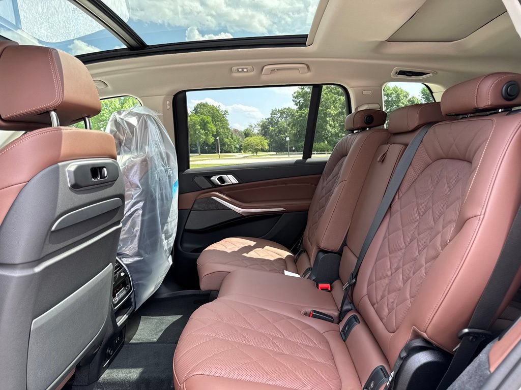 New 2027 BMW X7 xDrive40i AWD/4WD image 19