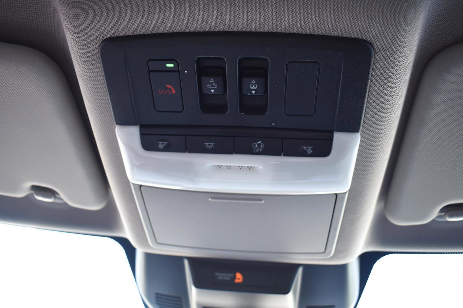 Used 2023 Nissan Rogue Platinum w/ Platinum Premium Package FWD image 46