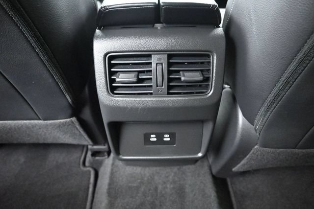 Used 2025 Nissan Rogue SL AWD/4WD image 28