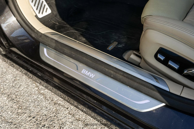 Used 2019 BMW 750i xDrive w/ Executive Package AWD/4WD image 34