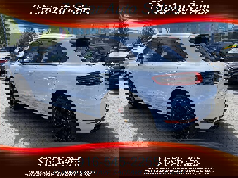 Used 2017 Porsche Macan Turbo image 4