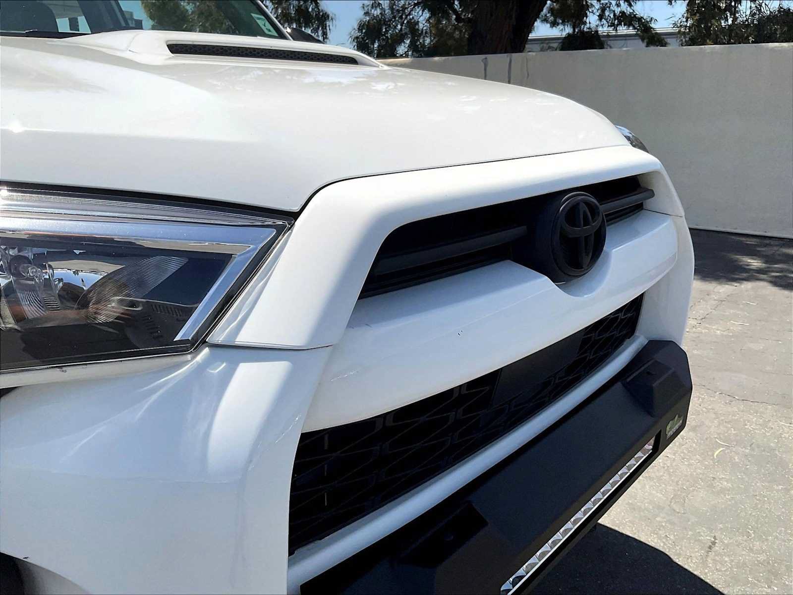 Used 2021 Toyota 4Runner TRD Off-Road Premium w/ Wilderness Package (TMS) AWD/4WD image 30