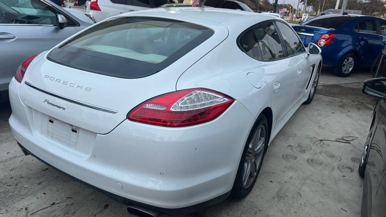 Used 2011 Porsche Panamera 4 AWD/4WD image 4