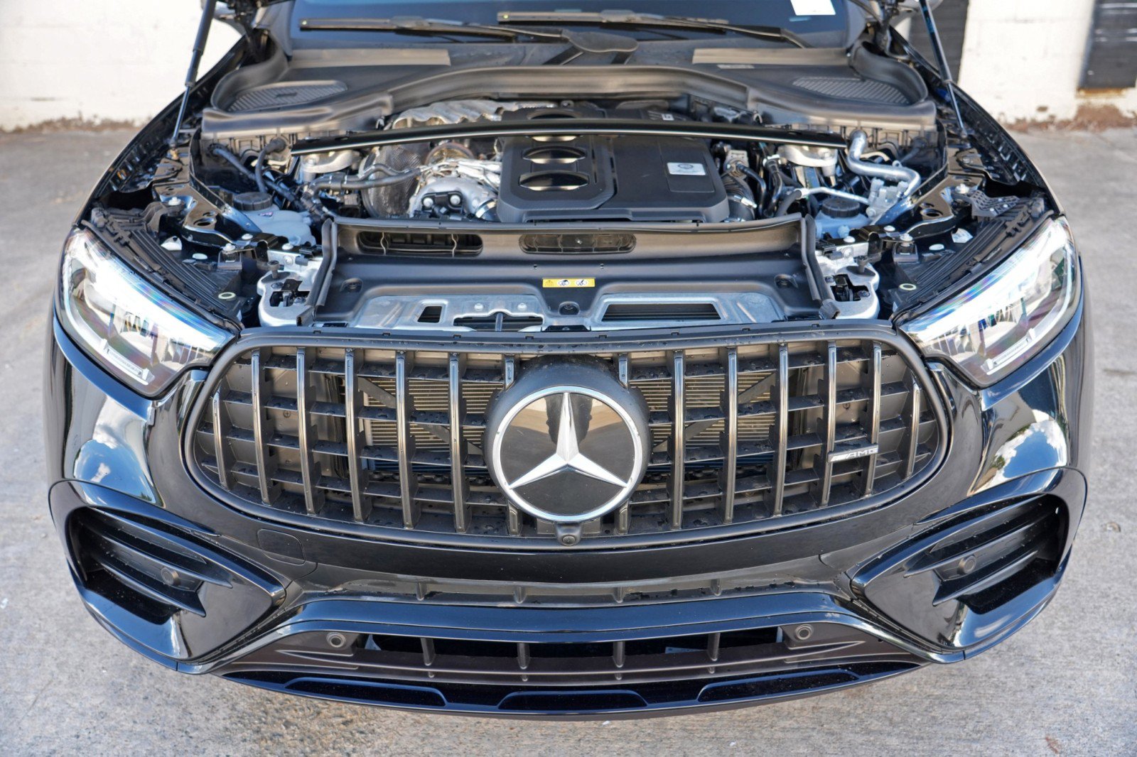 Used 2024 Mercedes-Benz GLC 43 AMG 4MATIC image 8