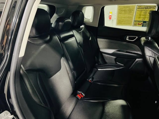 Used 2022 Jeep Compass Latitude FWD image 29