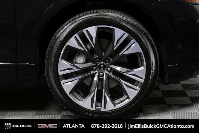 Used 2025 Audi Q8 Premium Plus AWD/4WD image 40