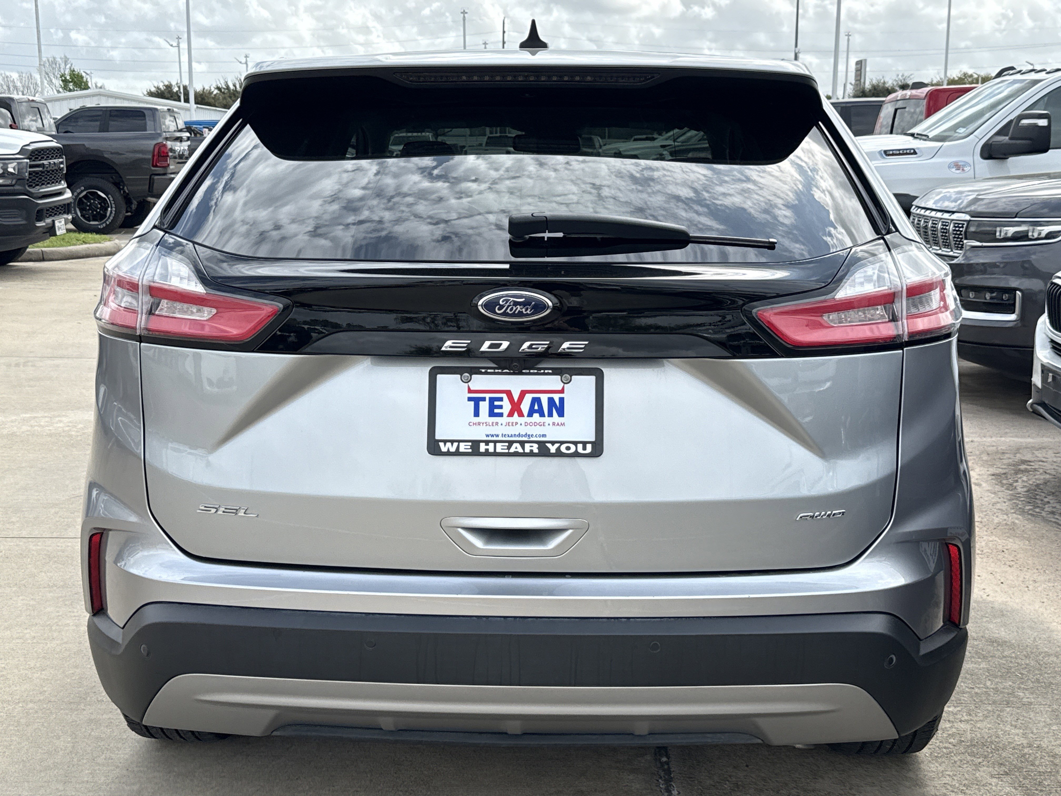 Used 2024 Ford Edge SEL image 6