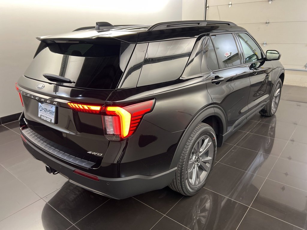 New 2026 Ford Explorer Active w/ Active Comfort Package image 6