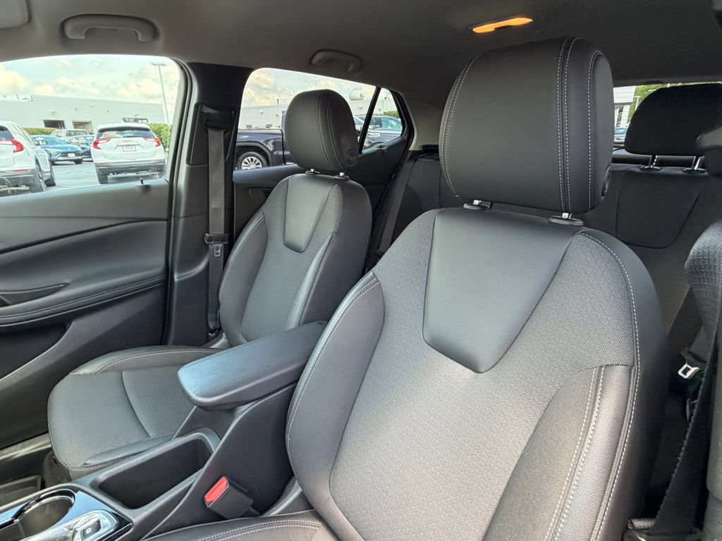 Certified 2023 Buick Encore GX Preferred FWD image 26