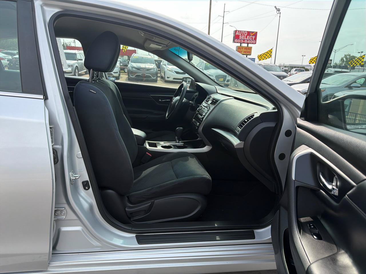 Used 2015 Nissan Altima 2.5 S w/ Power Driver Seat Package FWD image 17