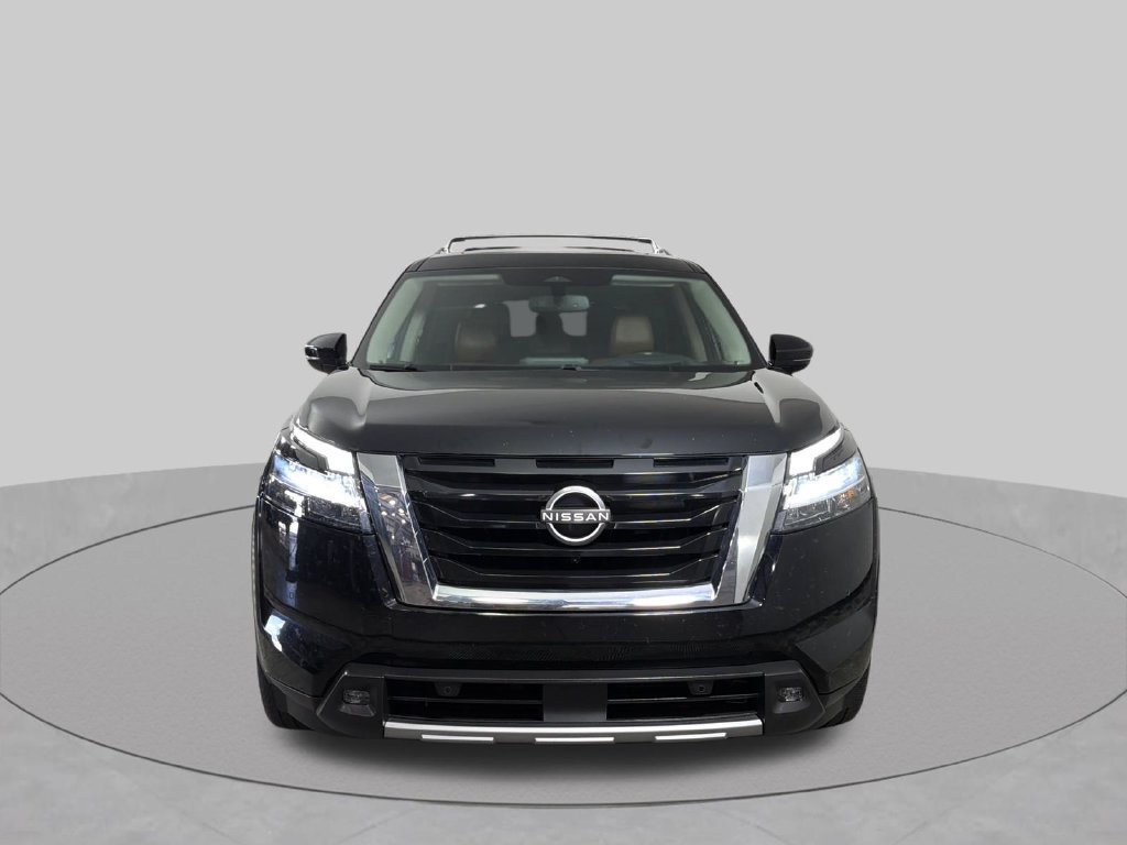 Used 2022 Nissan Pathfinder Platinum w/ Cargo Package AWD/4WD image 18