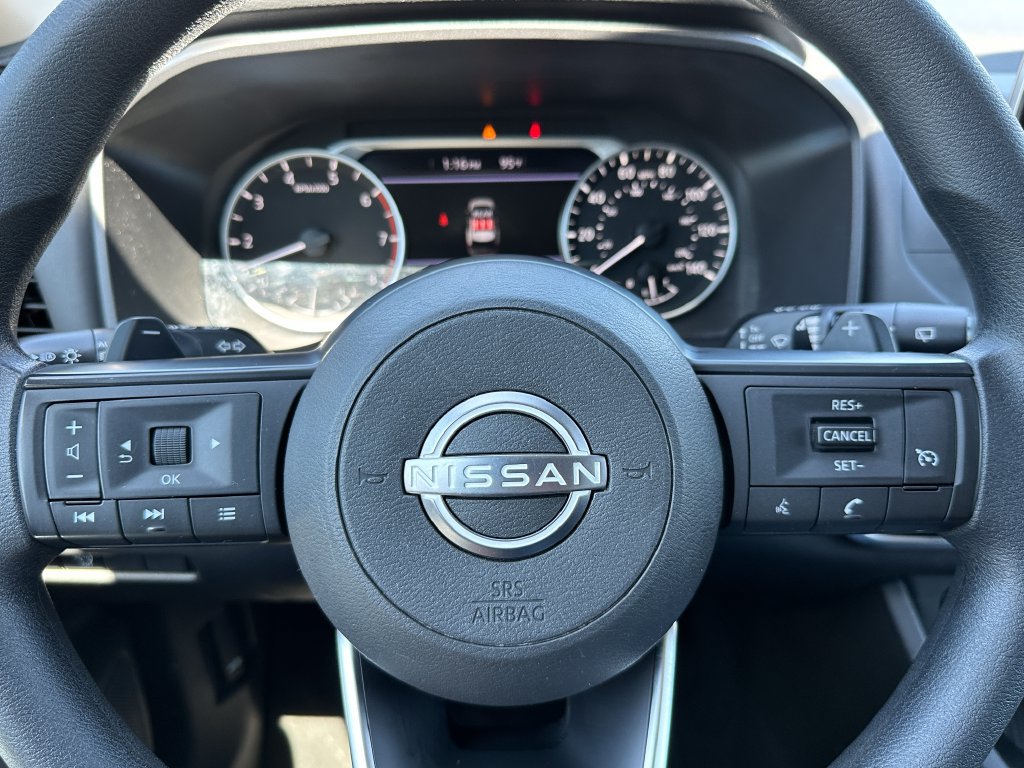 Used 2024 Nissan Rogue S FWD image 22