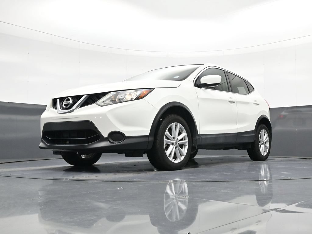 Used 2017 Nissan Rogue Sport S w/ S Appearance Package FWD image 20