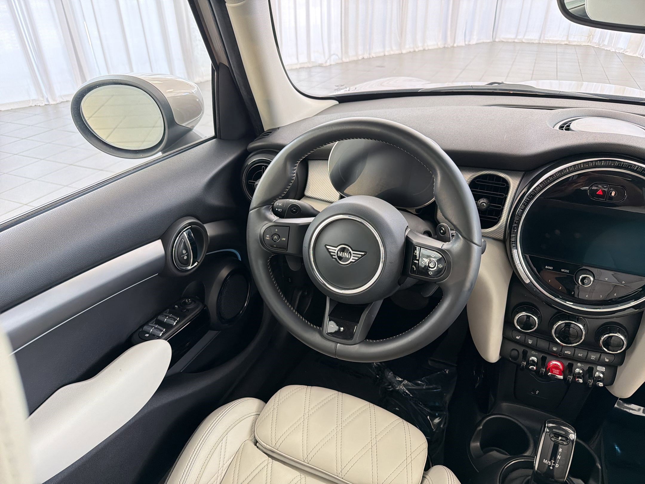 Certified 2023 MINI Cooper S w/ Signature Upholstery Package FWD image 26