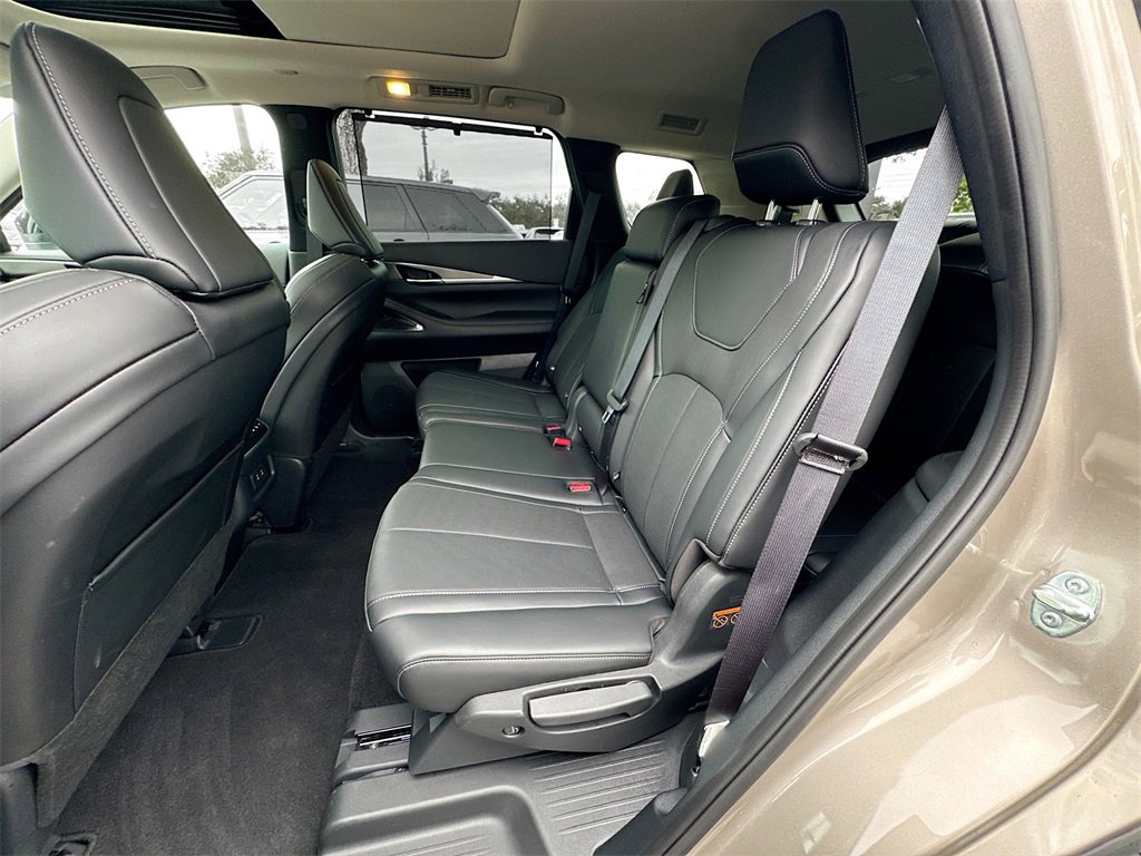 Used 2026 INFINITI QX60 Luxe w/ Cargo Package image 27