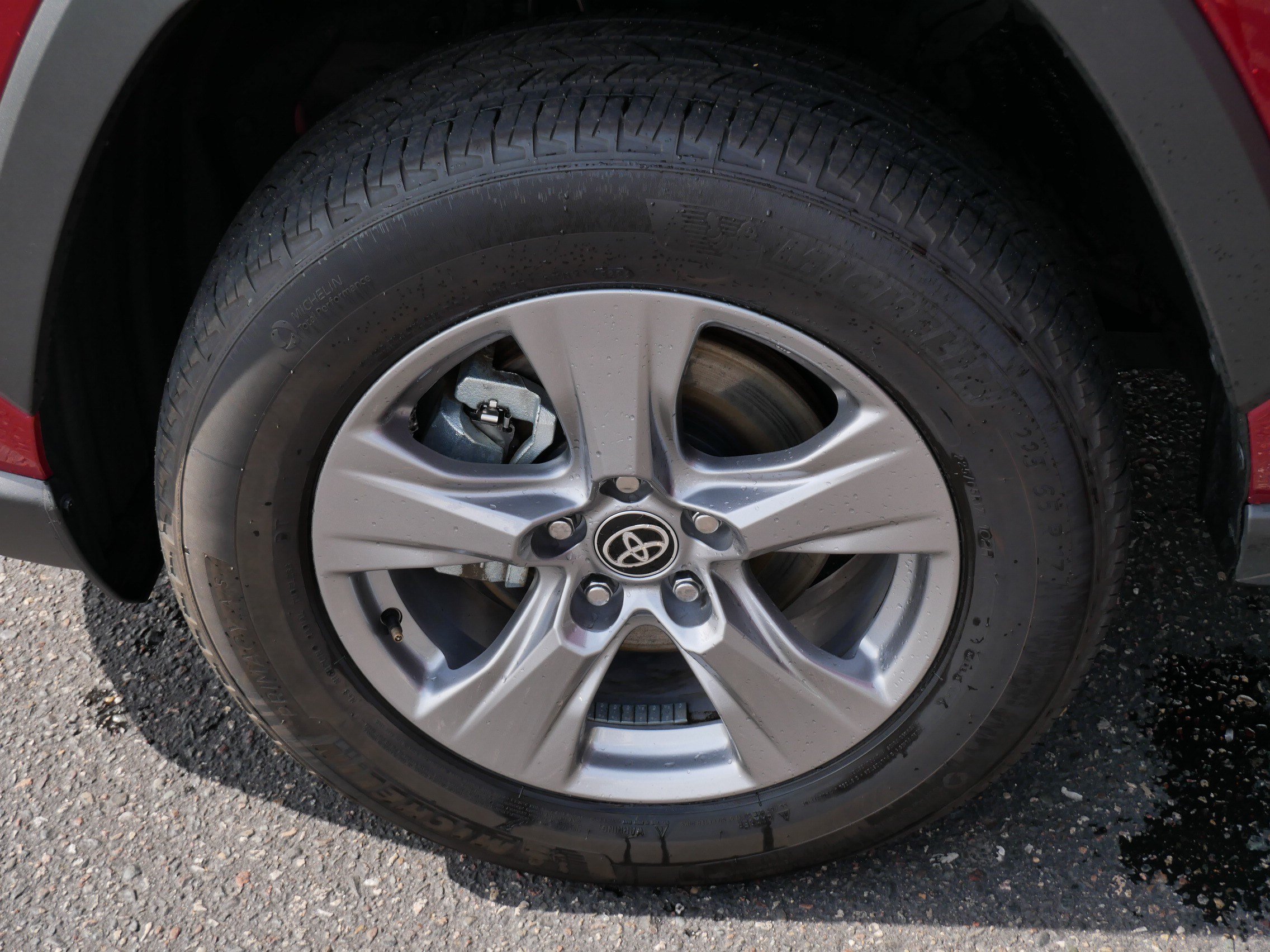 Certified 2025 Toyota RAV4 XLE AWD/4WD image 15